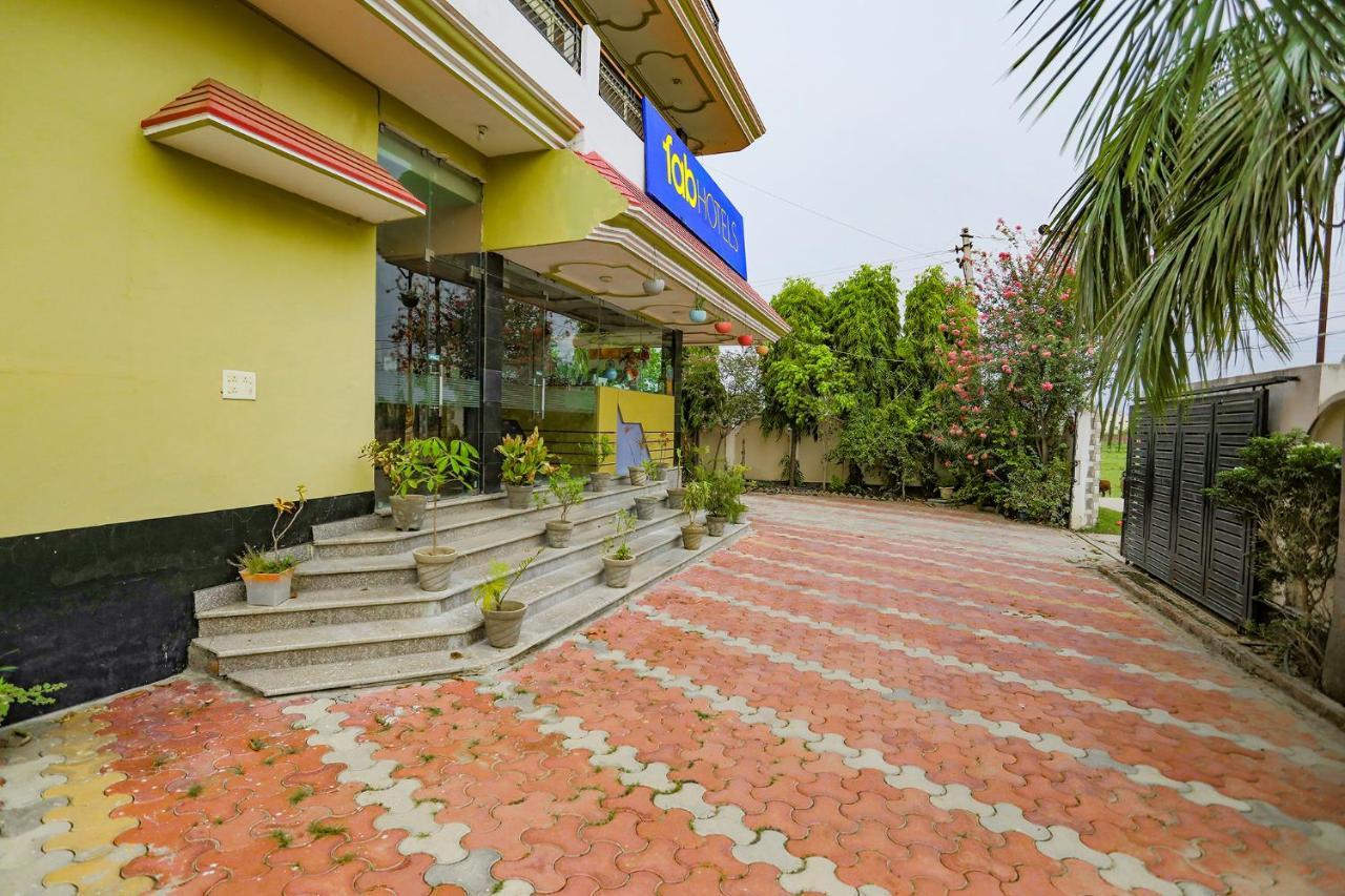 Fabhotel Kriti Green 바라나시 외부 사진